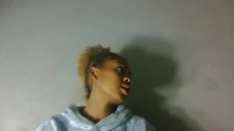 meliana98 online show from October 2025 06:09:01 PM