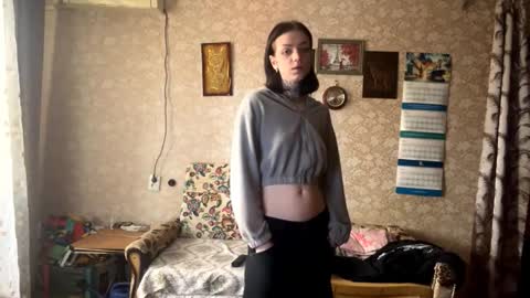 Emily online show from November 2025 10:21:01 AM