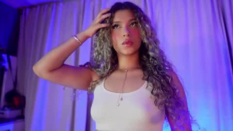 MelinaSmith  online show from May 2026 07:40:02 PM