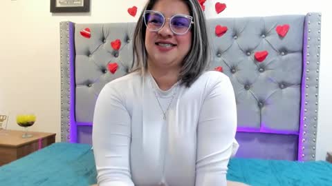 Snapshot of melinda_bob chatting on February 2025 11:20:01 AM Melinda online show from February 2025 11:20:01 AM