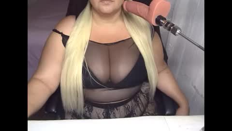 Snapshot of melindafore chatting on December 2025 11:27:02 AM alissaalissa0818 online show from December 2025 11:27:02 AM