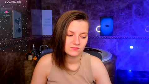 Snapshot of melindat chatting on May 2026 01:11:02 AM Melinda online show from May 2026 01:11:02 AM
