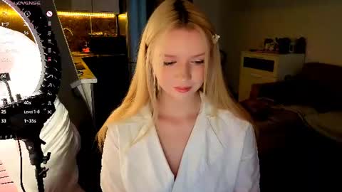 Snapshot of meliss_ss chatting on July 2026 06:13:01 PM Mel or Lissa 3 Welcome here online show from July 2026 06:13:01 PM