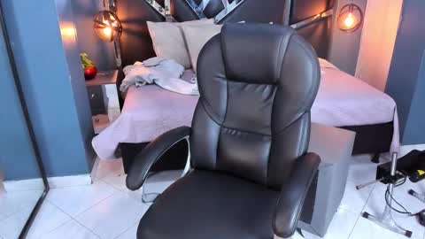 Snapshot of melissa_23_ chatting on November 2025 11:53:01 AM melissa_23_ online show from November 2025 11:53:01 AM