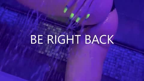 Hot Milf Melissa  ONLINE  Mon  Tue  Wed  Fr  Sun  - 9pm - 6amUTC3 online show from December 2024 06:04:02 PM