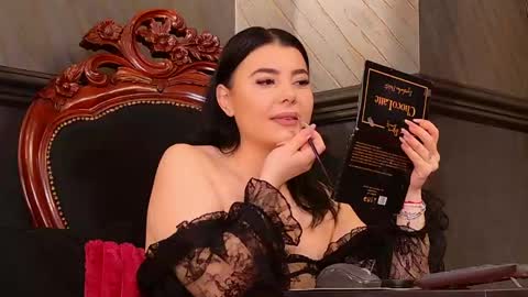 Snapshot of melissa_glow chatting on April 2026 12:33:01 PM Melissa online show from April 2026 12:33:01 PM