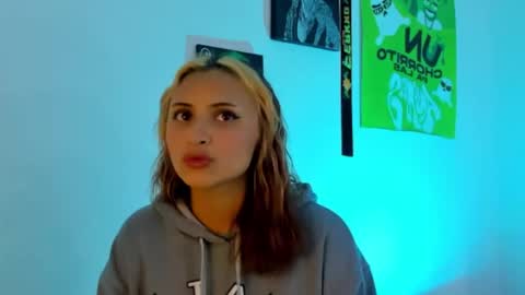 Snapshot of melissa_noir chatting on November 2025 05:35:01 PM melissa_noir online show from November 2025 05:35:01 PM