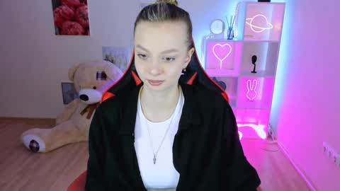 Melissa online show from February 2025 04:37:02 AM