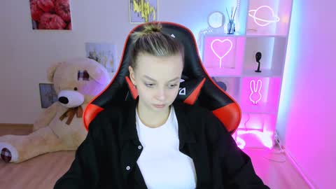 Melissa online show from February 2025 07:40:01 AM