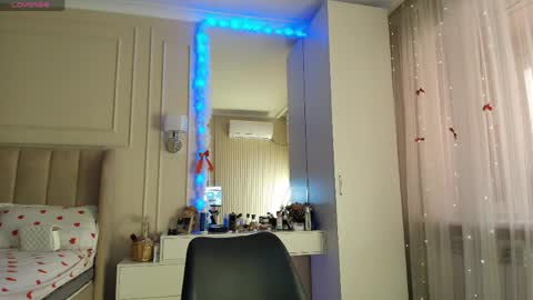 Lisaa online show from April 2026 06:49:02 AM