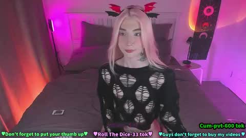 Melissa or abbreviated Mel or Lis online show from October 2025 06:17:01 PM