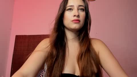 Snapshot of melissaxrose chatting on February 2025 08:47:01 PM melissa rose online show from February 2025 08:47:01 PM