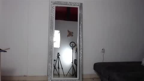 Snapshot of melissazaens chatting on January 2025 06:06:01 PM melissazaens online show from January 2025 06:06:01 PM