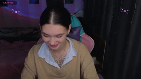Snapshot of mella_freya chatting on September 2025 12:44:01 AM Freya IM NONUDE online show from September 2025 12:44:01 AM