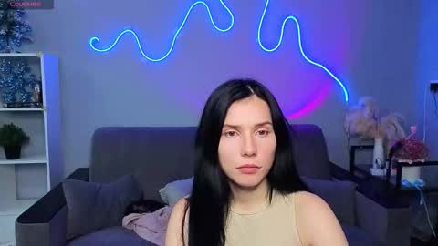 Snapshot of mellhyees chatting on December 2025 06:17:01 PM mellhyees online show from December 2025 06:17:01 PM