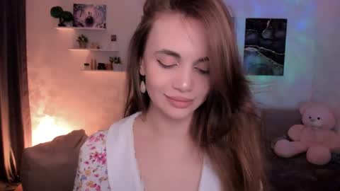 Tessa online show from May 2026 09:23:01 PM