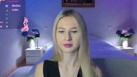 Snapshot of mellina_tey chatting on March 2026 08:26:01 PM Mellina online show from March 2026 08:26:01 PM