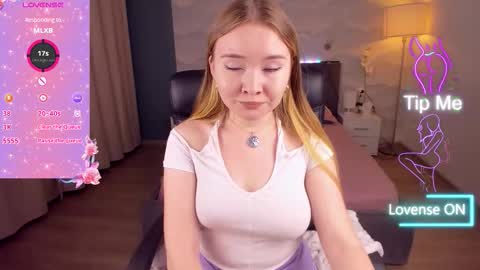 Mellisa online show from October 2025 04:57:02 AM