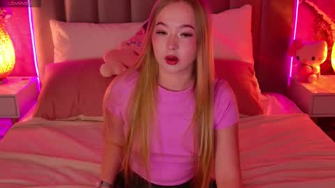 Mellisa online show from September 2025 04:18:02 PM