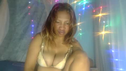 Snapshot of mellissia02 chatting on December 2024 04:46:01 AM mellissa online show from December 2024 04:46:01 AM
