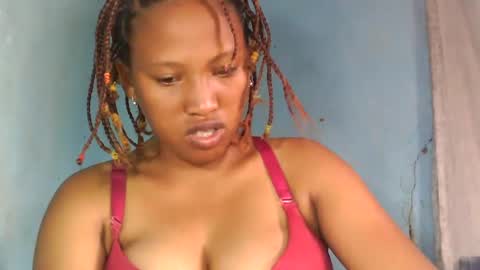 Snapshot of mellissia02 chatting on February 2025 03:52:02 AM mellissa online show from February 2025 03:52:02 AM