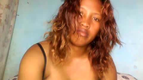 Snapshot of mellissia02 chatting on February 2025 05:05:02 AM mellissa online show from February 2025 05:05:02 AM