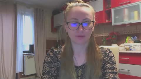 Snapshot of melly_rosey chatting on February 2025 08:01:01 AM Melly online show from February 2025 08:01:01 AM