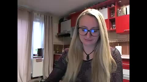 Snapshot of melly_rosey chatting on February 2026 08:54:02 AM Melly online show from February 2026 08:54:02 AM