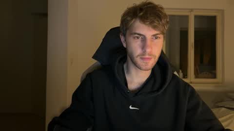 Snapshot of melodicass chatting on November 2025 01:03:02 AM Melodicass online show from November 2025 01:03:02 AM