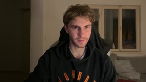 Snapshot of melodicass chatting on December 2025 12:49:02 AM Melodicass online show from December 2025 12:49:02 AM