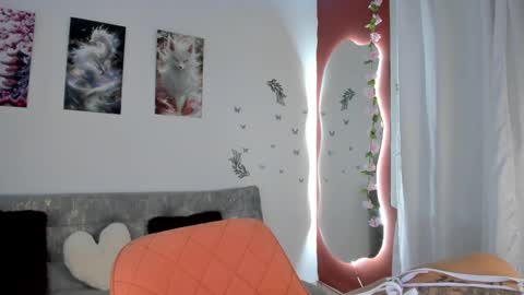 melody_cute10 online show from September 2025 03:45:01 PM