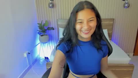 Snapshot of melody_flowers chatting on January 2025 12:18:01 PM Melody online show from January 2025 12:18:01 PM