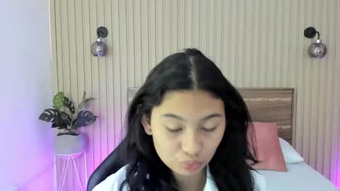 Snapshot of melody_flowers chatting on January 2025 11:56:02 AM Melody online show from January 2025 11:56:02 AM