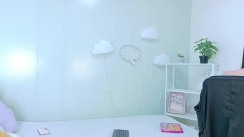 M E L O D Y  online show from April 2026 07:22:01 PM