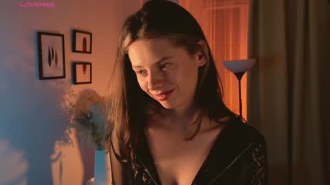 melody  online show from December 2024 04:30:01 PM