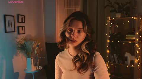 melody  online show from December 2024 02:56:01 PM