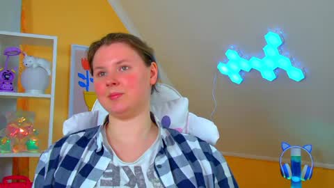 Melody online show from April 2026 07:04:01 AM