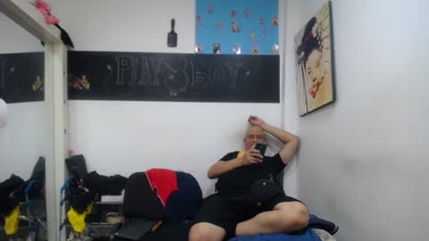 meloncillo_and_babyliss online show from February 2025 05:19:02 AM