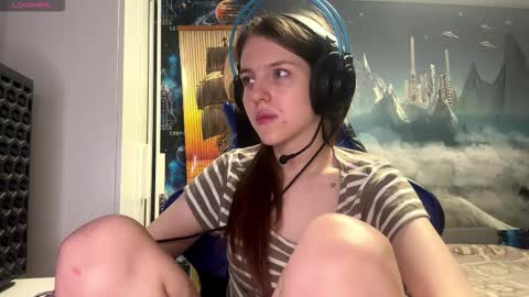 Snapshot of melonygriffen chatting on February 2026 04:37:02 PM Hi Im Aria 18 years old online show from February 2026 04:37:02 PM