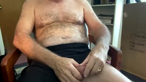 Mimis man online show from February 2025 07:05:02 PM