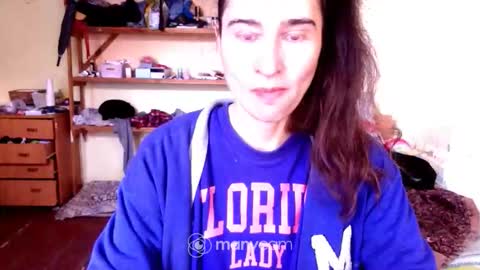 Snapshot of memorningdew chatting on November 2025 06:49:01 AM Yummygirl online show from November 2025 06:49:01 AM