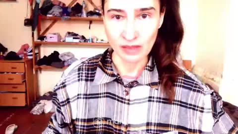 Snapshot of memorningdew chatting on February 2026 06:43:02 AM Yummygirl online show from February 2026 06:43:02 AM