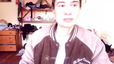 Snapshot of memorningdew chatting on March 2026 05:19:01 AM Yummygirl online show from March 2026 05:19:01 AM