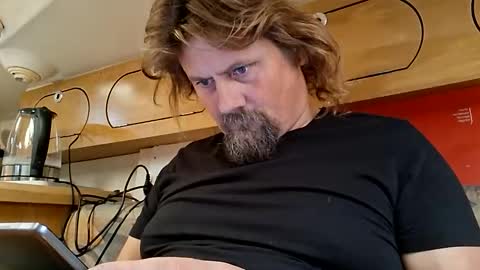 Snapshot of men10_12_1983 chatting on September 2025 07:01:01 AM men10_12_1983 online show from September 2025 07:01:01 AM