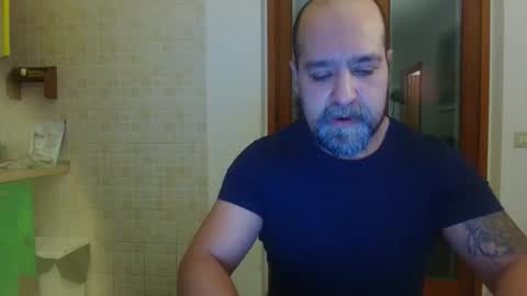 Snapshot of menformen1929 chatting on January 2026 08:02:02 PM menformen1929 online show from January 2026 08:02:02 PM
