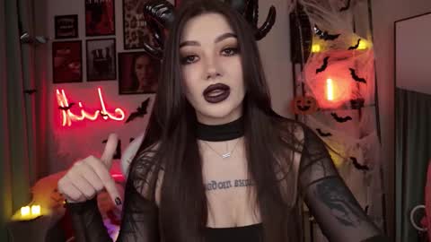 Amy Meow online show from October 2025 06:53:02 PM