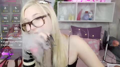 Snapshot of meowkakitty chatting on October 2025 02:11:02 AM MeowkaKitty online show from October 2025 02:11:02 AM