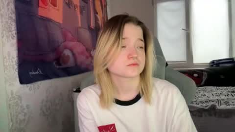 Snapshot of meowki4 chatting on January 2025 06:26:01 AM meowme online show from January 2025 06:26:01 AM