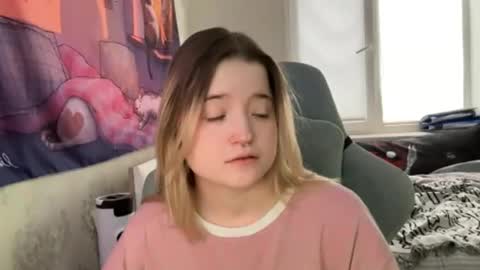 Snapshot of meowki4 chatting on January 2025 07:01:02 AM meowme online show from January 2025 07:01:02 AM