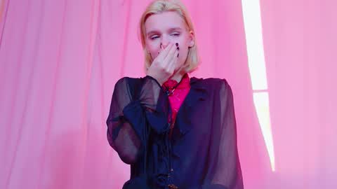 Snapshot of meowthlilu chatting on March 2026 04:09:01 AM Lilu online show from March 2026 04:09:01 AM